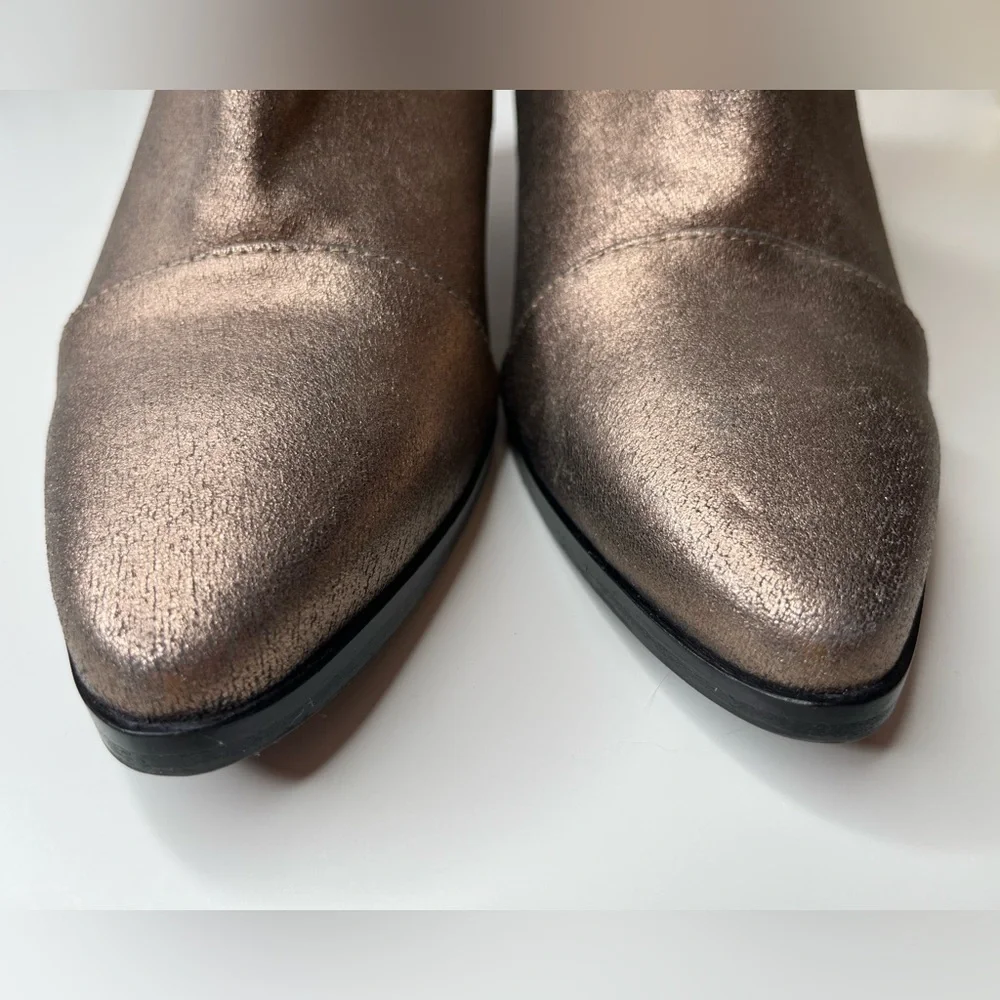 Italeau Marisa Booties EU 39 US 8.5 Gold Leather Waterproof Block Heel Metallic - Picture 16 of 16